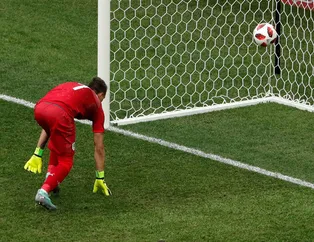 Çeyrek final maçında Muslera'dan büyük hata!