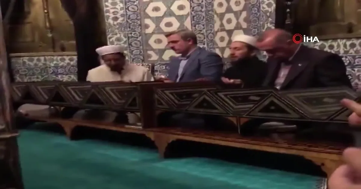 Başkan Erdoğan Eyüp Sultan türbesini ziyaret etti