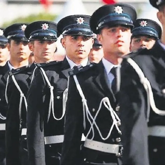 10 bin polis alınıyor