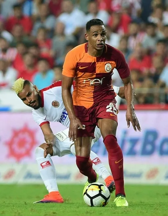 Galatasaraylı futbolculara yakın markaj-7
