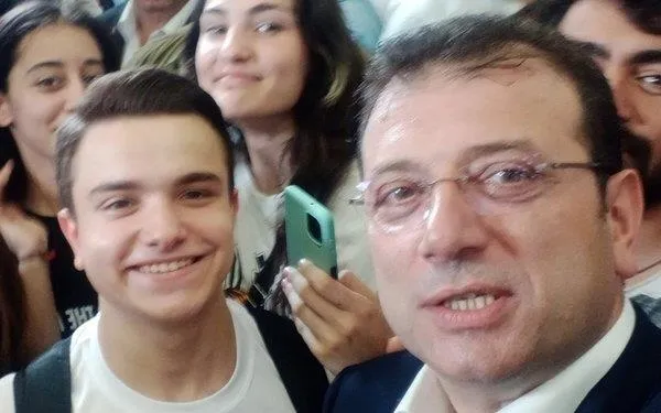 silivride-kurgulanan-gecinemiyoruz-tiyatrosunda-iyi-parti-parmagi-meral-aksenerin-sizlanan-ensar-kascioglu-ipi-1661801834882.jpeg Silivri'de kurgulanan 'geçinemiyoruz tiyatrosunda İYİ Parti parmağı! Meral Akşener'e sızlanan Ensar Kaşçıoğlu İP'in teşkilatından çıktı-5