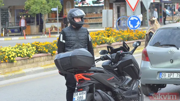 Saat 09.05'te hayat durdu! 81 ilde Atatürk'e saygı duruşu... - 2