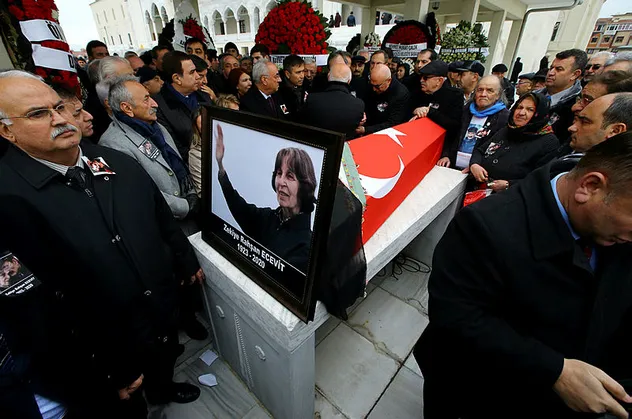 Rahşan Ecevit son yolculuğuna uğurlandı