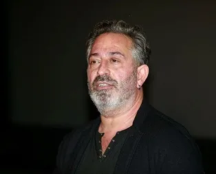 Karakomik Filmler ile gişede çakılan Cem Yılmaz yine tribünlere mi oynadı?