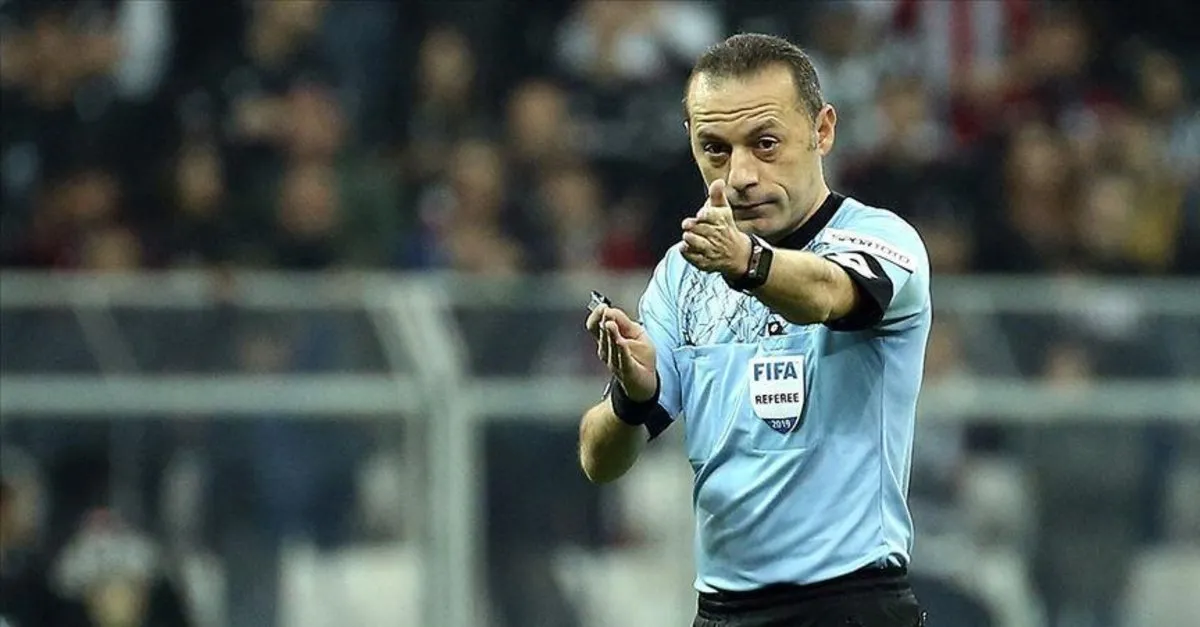 Kasimpasa Galatasaray Cuneyt Cakir In Super Lig De 4 Haftanin Hakemleri Takvim
