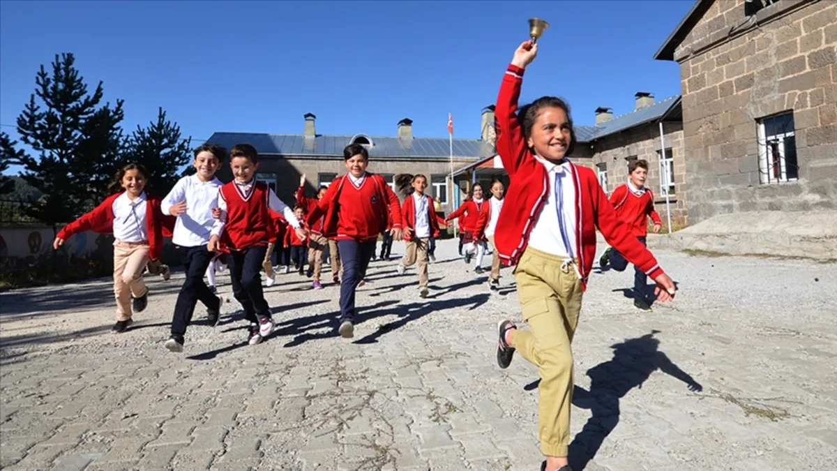 İkinci ara tatil ile Ramazan Bayramı birleşiyor! İşte 2026 MEB takvimi ile tatil günleri