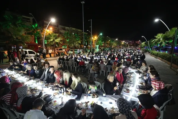 Gençlerden Erdoğan'a koreografili destek-2