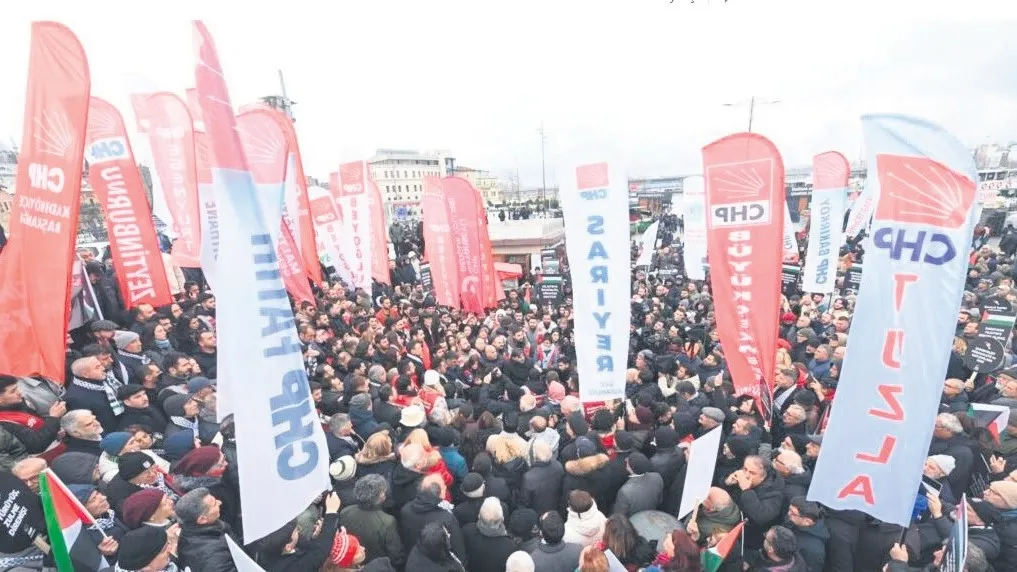 uye-gerilimi-1787875862454.jpeg Hedeflediği 1,5 milyon üyeye ulaşamayan Yeni Parti'den belediye işçilerine baskı: "İstifa edin ya da kendinize başka bir iş bakın"-3