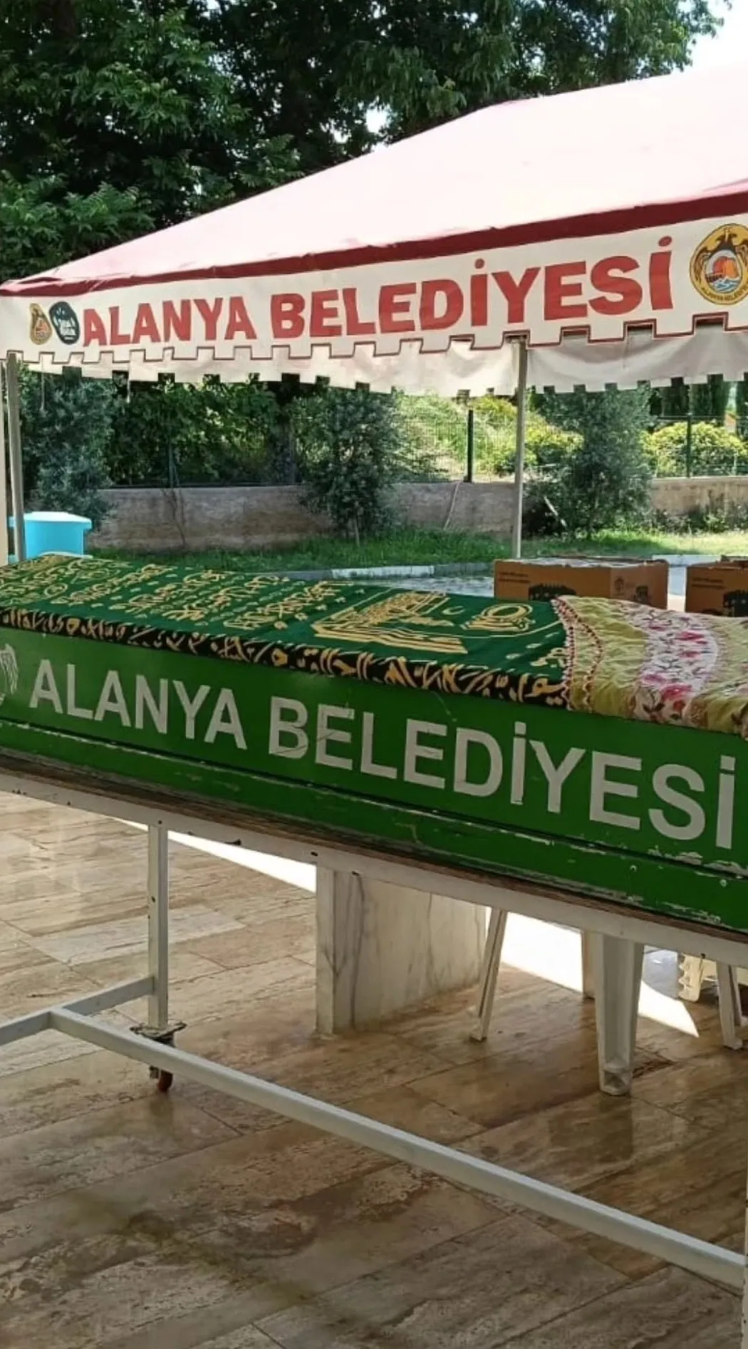 kamuran-inselel-88-yasinda-vefat-etti-yesilcam-yildizi-sessiz-sedasiz-defnedildi-1782986656924.jpg Kamuran İnselel 88 yaşında vefat etti! Yeşilçam yıldızı sessiz sedasız defnedildi-3