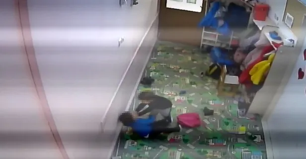 2,5 yaşındaki çocuk, 17 aylık bebeği dövdü! Aileye tahterevalliden düştü denildi