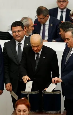 Bahçeli'den yeni anayasa açıklaması