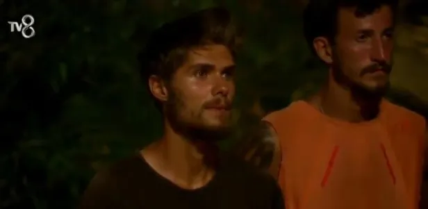 Survivor Barış'a uluorta 'hırsız' dedi! İkinci 'dondurmayı kim yedi' skandalı! ! All-Star 2022'de Adem ve Barış'a hırsız denince...-9