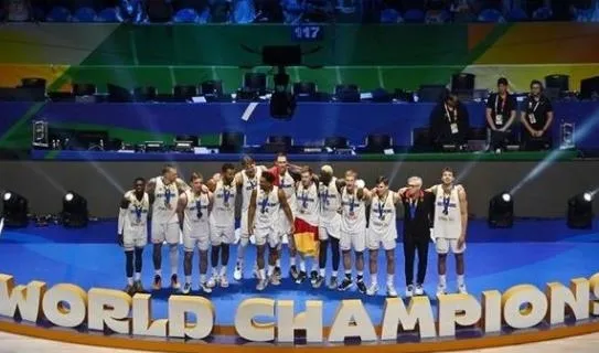 fiba-2023-dunya-kupasinda-almanya-sampiyon-oldu-2019da-18olmuslardi-sirbistani-83-77-maglup-ettiler-1694385955533.jpeg