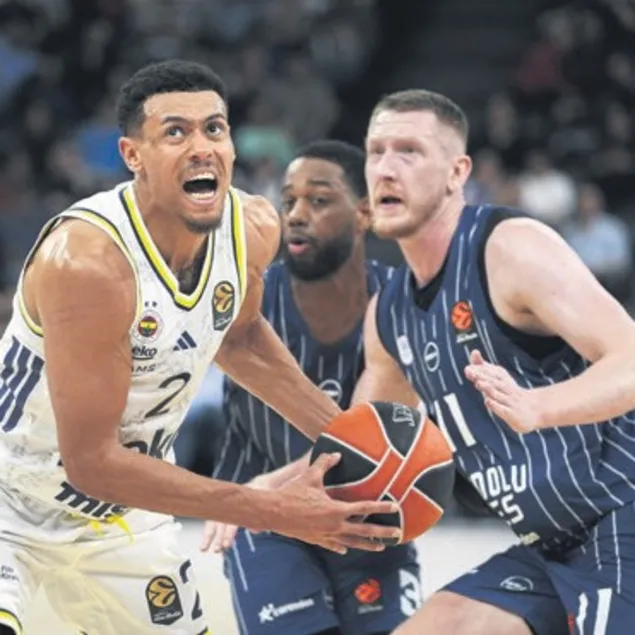 Anadolu Efes&Fener bugün sahne alıyor