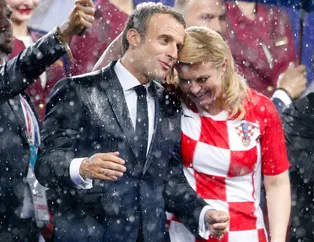 Dünya Kupası finalinde Macron'dan sıcak temas