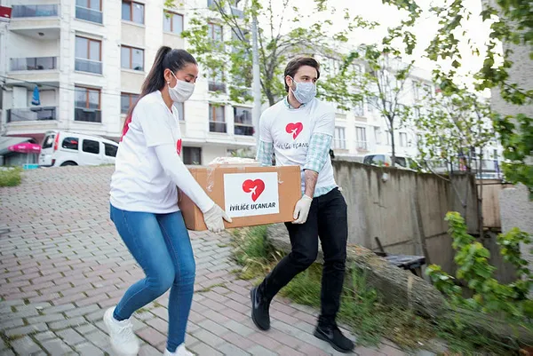 thynin-iyilige-ucanlari-ramazanda-da-yardima-devam-etti-1589100966263.jpg THY'nin "İyiliğe Uçanlar"ı ramazanda da yardıma devam etti-1