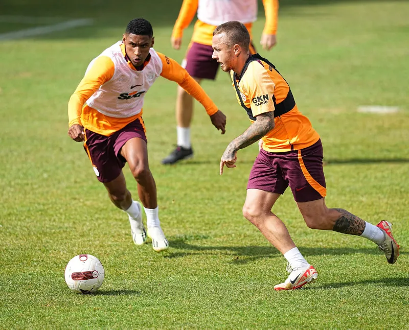 Galatasaray'dan sürpriz transfer! Fenerbahçe maçında izlediler - 3