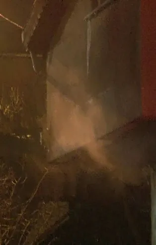 Ümraniye'de yangın paniği! Doğalgaz kutusu alev aldı