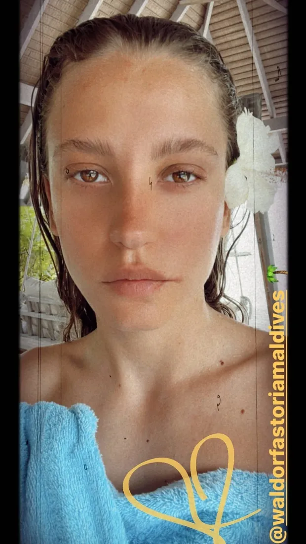 Serenay Sarıkaya Maldiv paylaşımlarıyla kışı yaza çevirdi! Serenay'ın bitmeyen tatilindeki semt oturuşu sonrası ortalık alev aldı-2