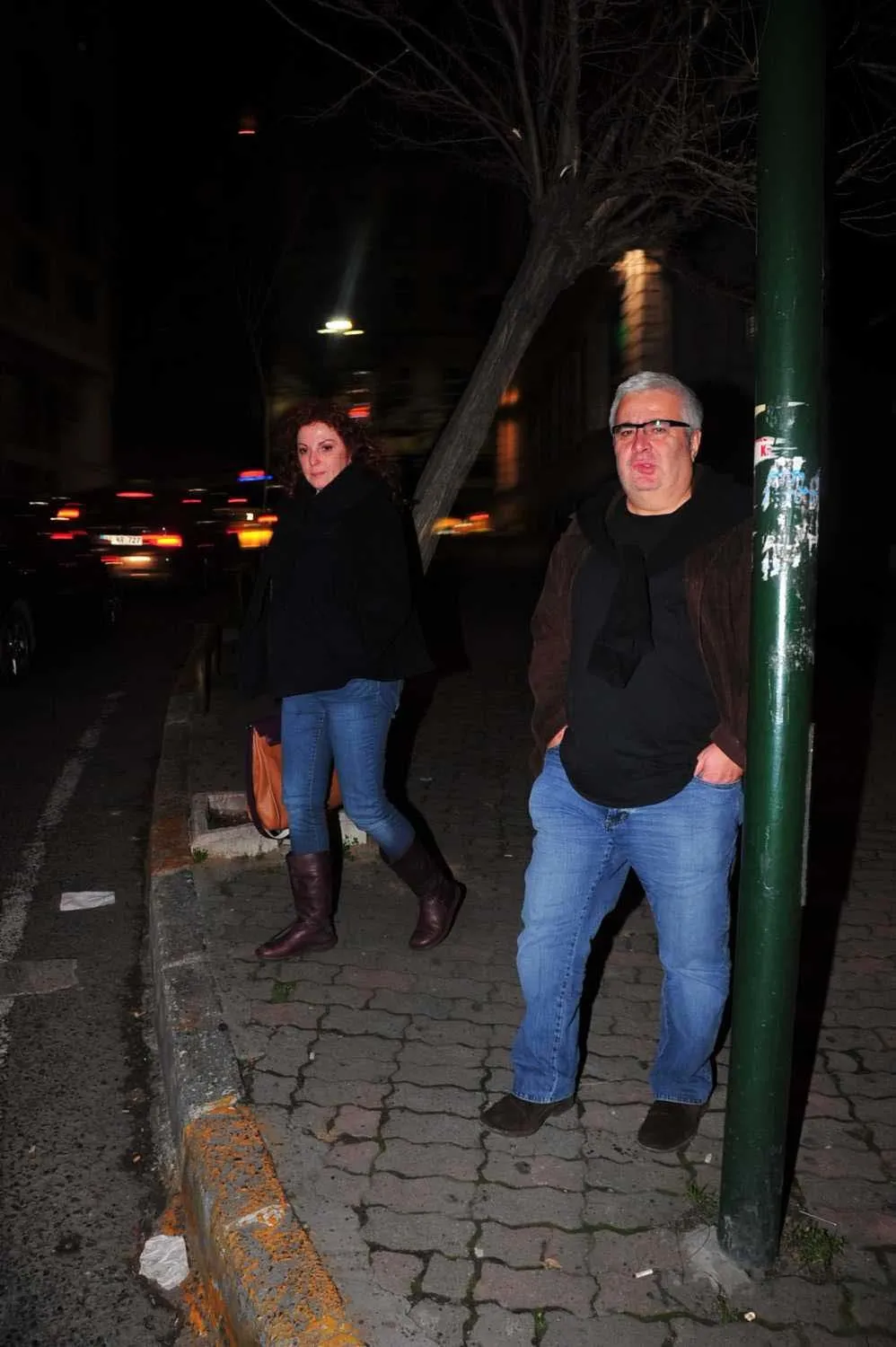 Kağıt üzerinde hala evliler! Uğur Yücel'in 42 yıllık eşi bakın hangi oyuncu çıktı! - 19