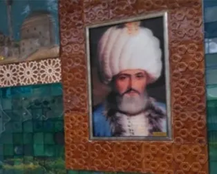 CHP’li belediye Osmanlı padişahlarını anlatan yazıları yok etti