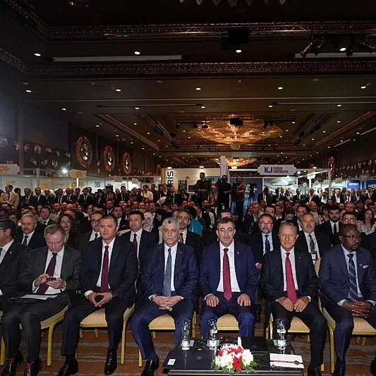 138 ülkeye 562 milyar dolarlık imza