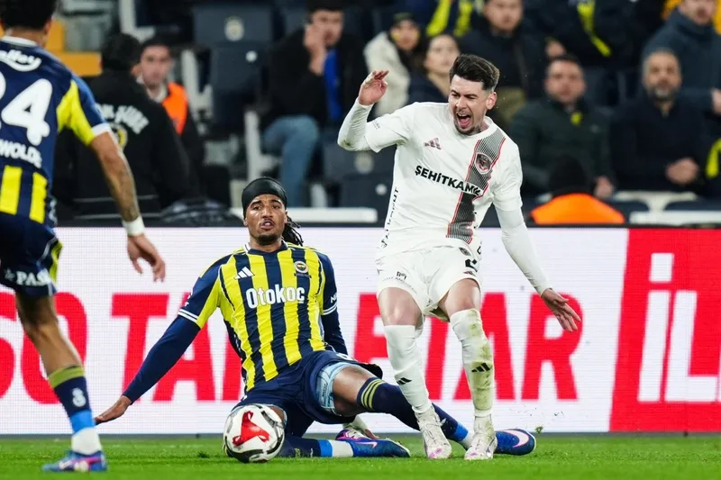 archie-brown-fenerbahceden-ayrilmak-istiyor-atletico-madrid-devrede-1774851407720.jpeg Archie Brown Fenerbahçe'den ayrılmak istiyor: Atletico Madrid devrede-2