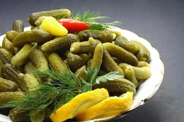 Evde turşu yapanlar dikkat! Sağlığınızdan olabilirsiniz-9