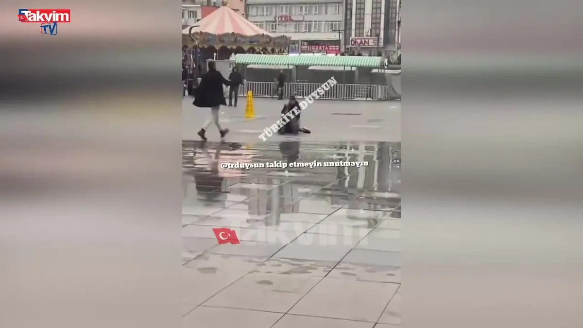 Bursa'da vahşet anları kamerada! Husumetlisini sokak ortasında defalarca bıçakladı