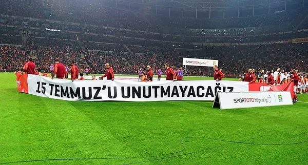Dev derbiye damga vuran pankart-3