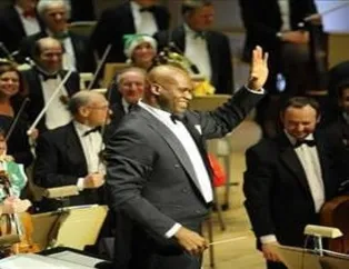 Shaquille orkestra şefi oldu