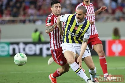 Spor yazarlarından Olympiakos-Fenerbahçe maçı sonrası İsmail Kartal’ın orta sahasına eleştiri: Ne savunmaya ne hücuma katkı verdiler