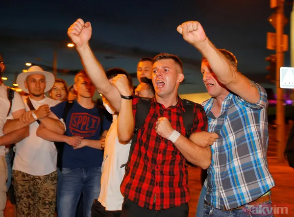 Seçimleri Lukaşenko kazandı! Belarus karıştı! Sokaklar savaş alanı - 31