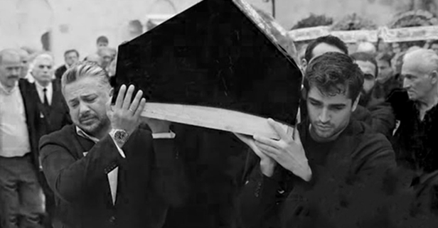 Yalı Çapkını'nda yürekleri tuzla buz edecek ayrılık! Düşmanı gelir gelmez defterini dürdüler