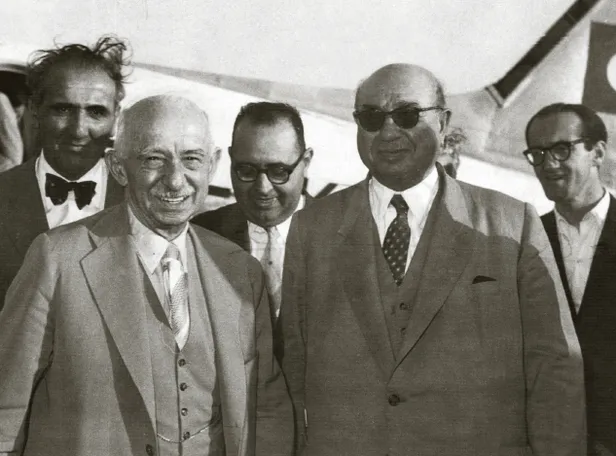 chp-genel-baskani-kemal-kilicdaroglunun-ucak-fabrikasi-yalani-belgelendi-1598555397529.jpg CHP Genel Başkanı Kemal Kılıçdaroğlu'nun 'uçak fabrikası' yalanı belgelendi!-2