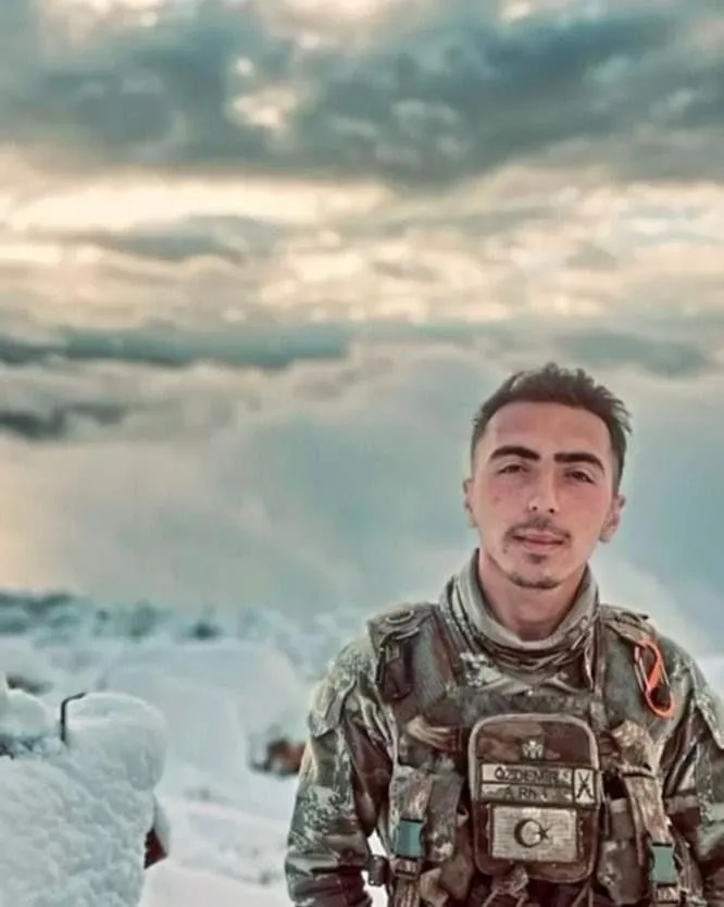 Kahramanmaraş Valiliği açıkladı: Şehit Müslüm Özdemir'in ailesi çadırda yaşadığı iddiaları gerçeği yansıtmıyor!-6