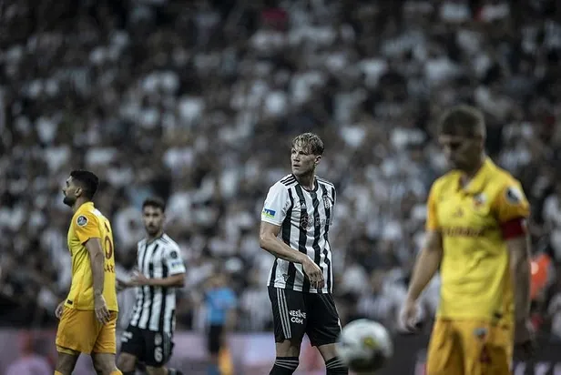 besiktas-ligin-ilk-macinda-tek-atti-3-aldi-besiktas-1-0-kayserispor-mac-sonucu-ozet-1659819607257.jpeg