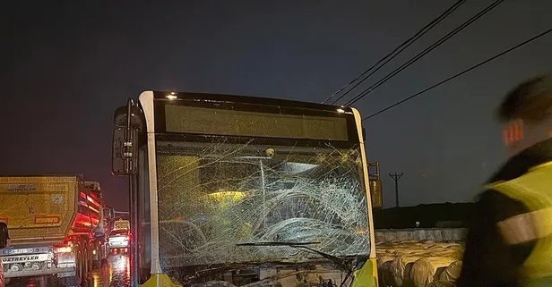 Arnavutköy'de İETT otobüsü hafif ticari araca çarptı: 1 kişi hayatını kaybetti