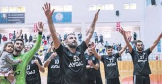 Kartal siftah peşinde