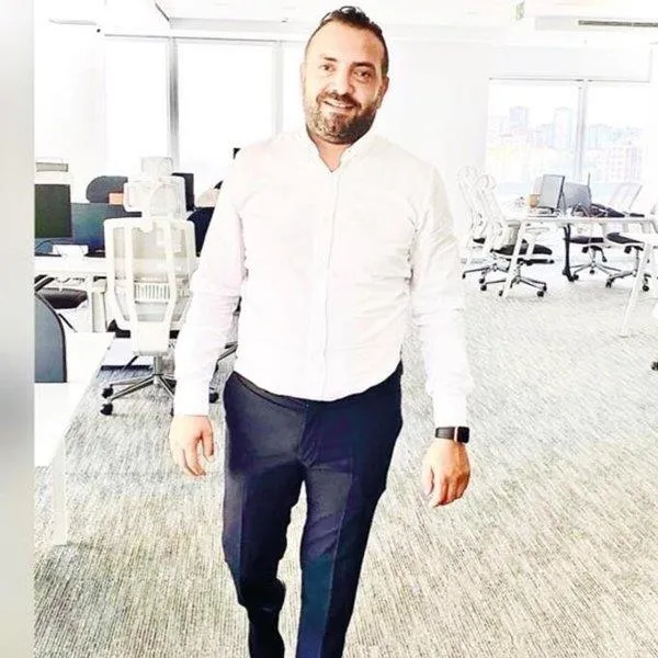 kripto-para-borsasi-thodex-sorusturmasinda-fatih-faruk-ozerin-agabeyi-guven-ozer-gozaltina-alindi-1619304026775.jpeg Kripto para borsası Thodex soruşturmasında Fatih Faruk Özer'in ağabeyi Güven Özer ve kız kardeşi Serap Özer gözaltına alındı!-4