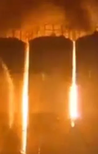 İran'da mühimmat üretim tesisine saldırı! Büyük bir patlama meydana geldi