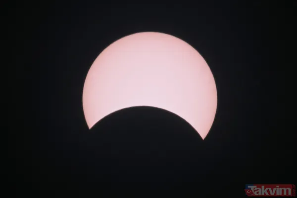 2024 yılının ilk tam Güneş tutulması ABD'de gerçekleşti | Milyonlarca kişi yakından takip etti! İşte o renkli anlar... - 12