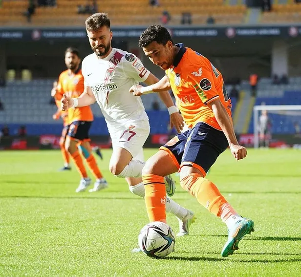 medipol-basaksehir-yenilmezlik-serisini-4-maca-cikardi-basaksehir-3-0-hatayspor-1650819959707.jpeg