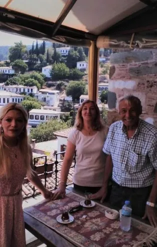 3 katlı villada kan donduran cinayetler! Anne baba ve ablasını pompalı tüfekle öldürüp intihar etti