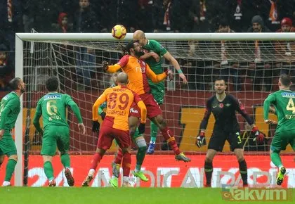 Kostas Mitroglou Galatasaray’ı son dakika golüyle ipten aldı