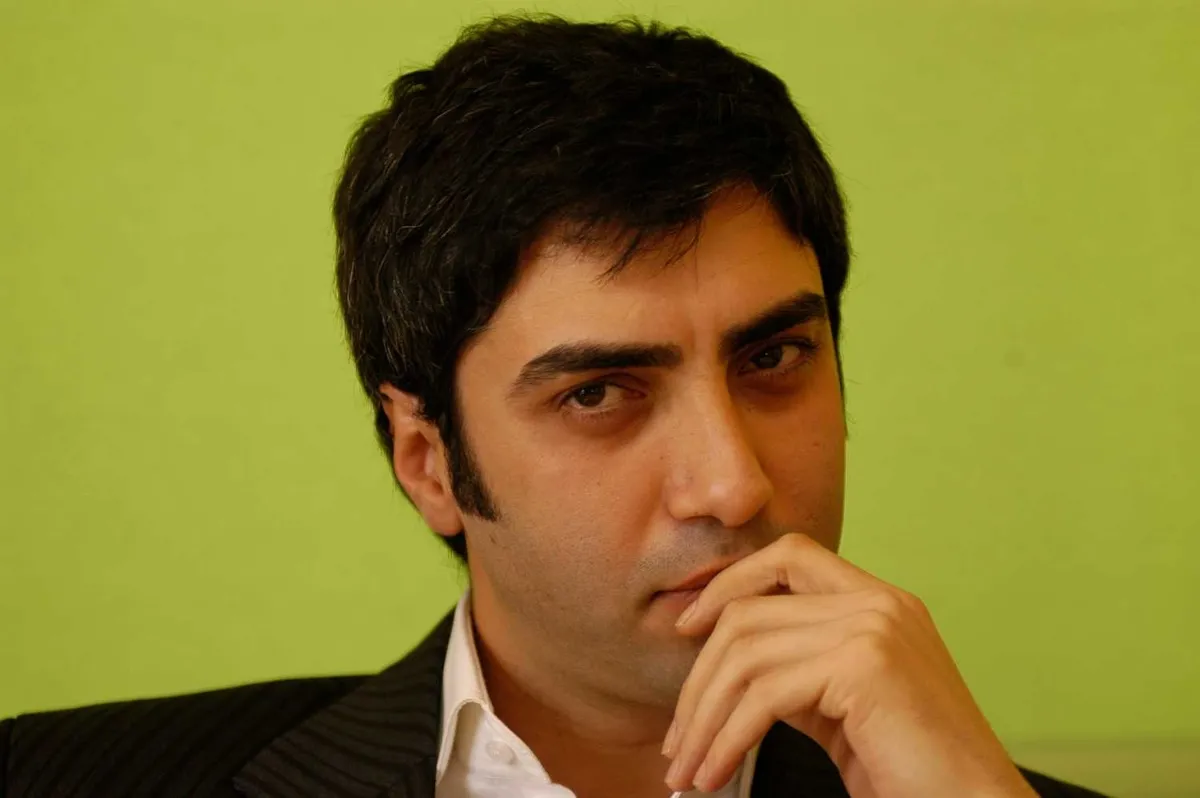 necati-sasmaz-yillar-sonra-goruntulendi-polat-alemdarin-son-hali-1785331696736.jpeg Kameraları görünce kaçmadı! Kurtlar Vadisi’nin Polat’ı Necati Şaşmaz beyazlayan saçlarıyla ortaya çıktı-4