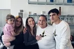 Mehmet Ali Erbil'den dede-torun pozu! Minik Elisa'yı okulun ilk günü yalnız bırakmadı, nazar boncuğu da taktı! 3 çocuk babası...