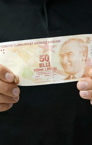 Dikkat! Paraüstü olarak verilen 50 lira ile zengin oldu! Cebinizde servet taşıyor olabilirsiniz!