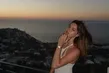 Afra Saraçoğlu tatil sezonunu açtı: Bikinili pozları sosyal medyayı salladı