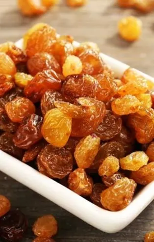 Gür saçlara kuru üzüm